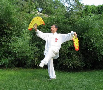 邓华岳照片 (2)_副本.png