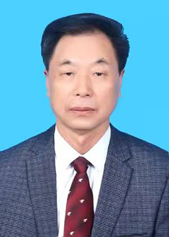 王泳初_副本.jpg